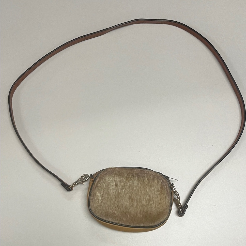 Source Unknown Italian Tan and Brown leather Belt & Bag OS